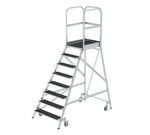 Escalier à plate-forme, avec marches d'un seul côté et roulettes à ressort, revêtement en corindon R13 - 8 marches